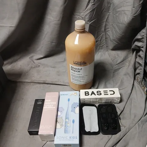 APPROXIMATELY 30 ITEMS INCLUDING L’ORÉAL ABSOLUT REPAIR SHAMPOO 1500ML (SERIE EXPERT) – HEALTH & BEAUTY MIXED LOT WITH OTHER BRANDS SUCH AS WEST MONTH AND MERODA .