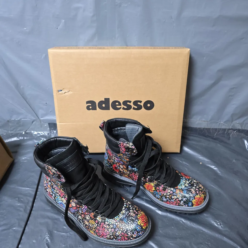 BOXED PAIR OF ADESSO FLORAL BOOTS SIZE 40