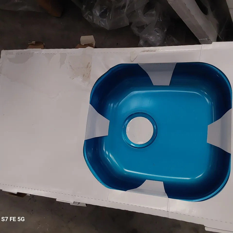 TURING STAINLESS STEEL 1.5 BOWL SINK & DRAINER