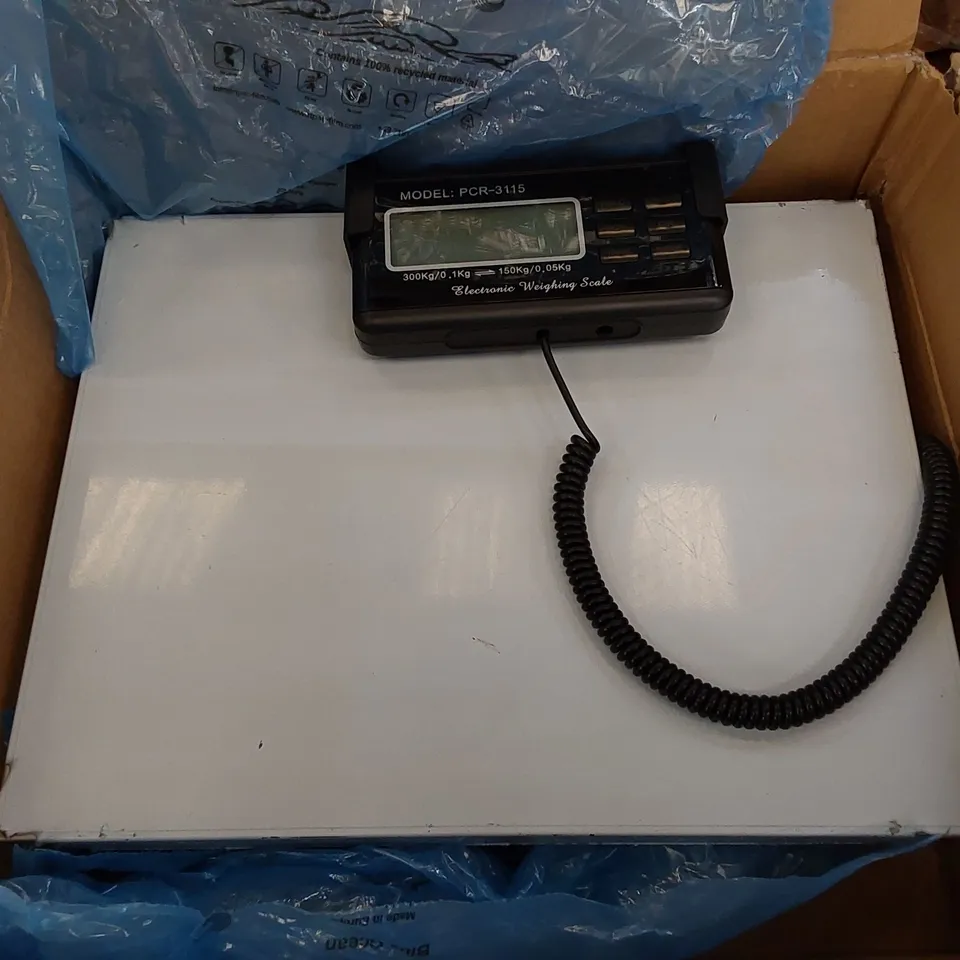 BOXED ELECTRONIC PARCEL WEIGHING SCALE, MODEL: PCR-3115
