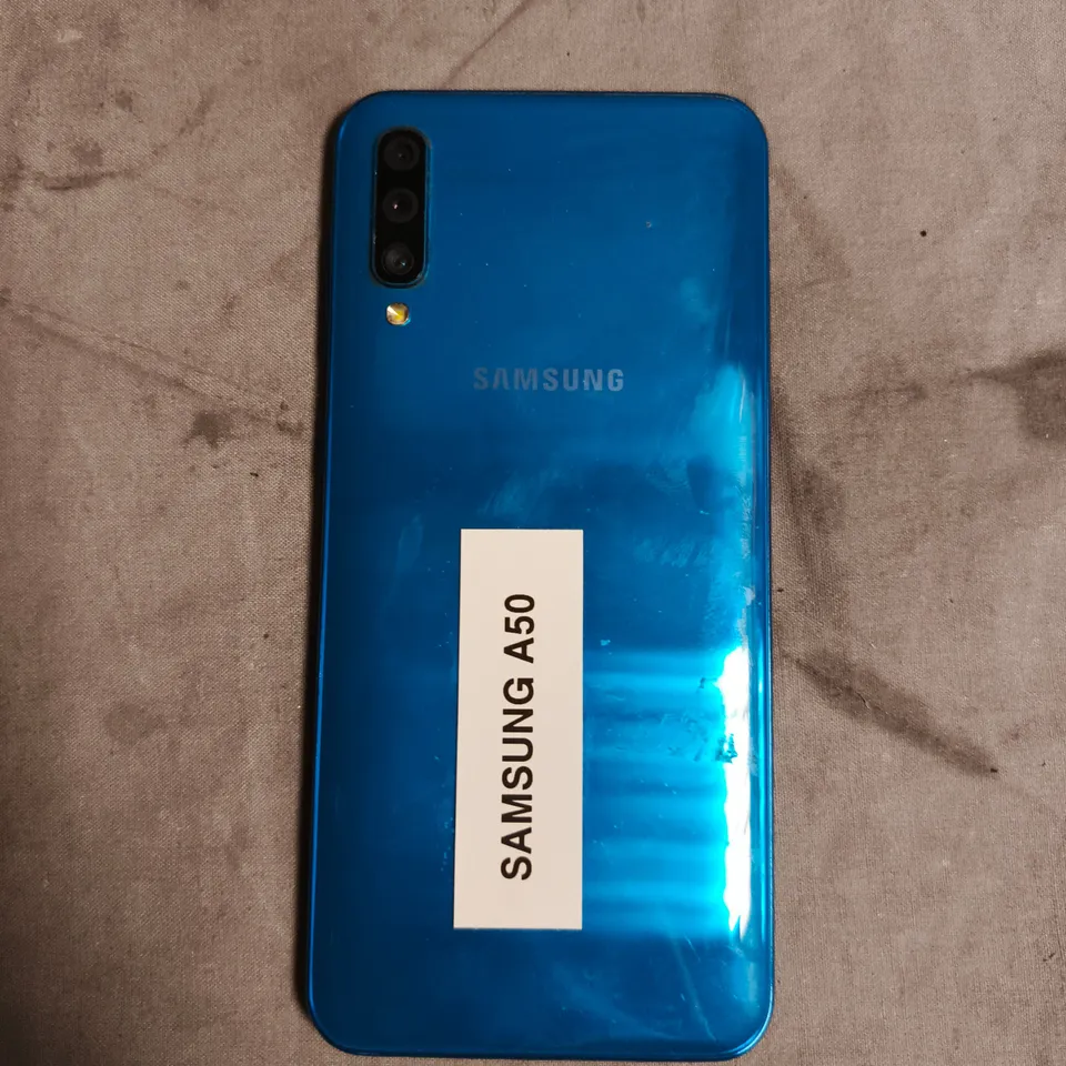 SAMSUNG A50 MOBILE PHONE IN BLUE