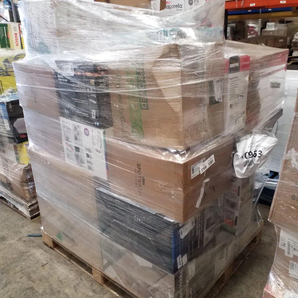 PALLET OF APPROXIMATELY 31 UNPROCESSED RAW RETURN HOUSEHOLD AND ELECTRICAL GOODS TO INCLUDE;
