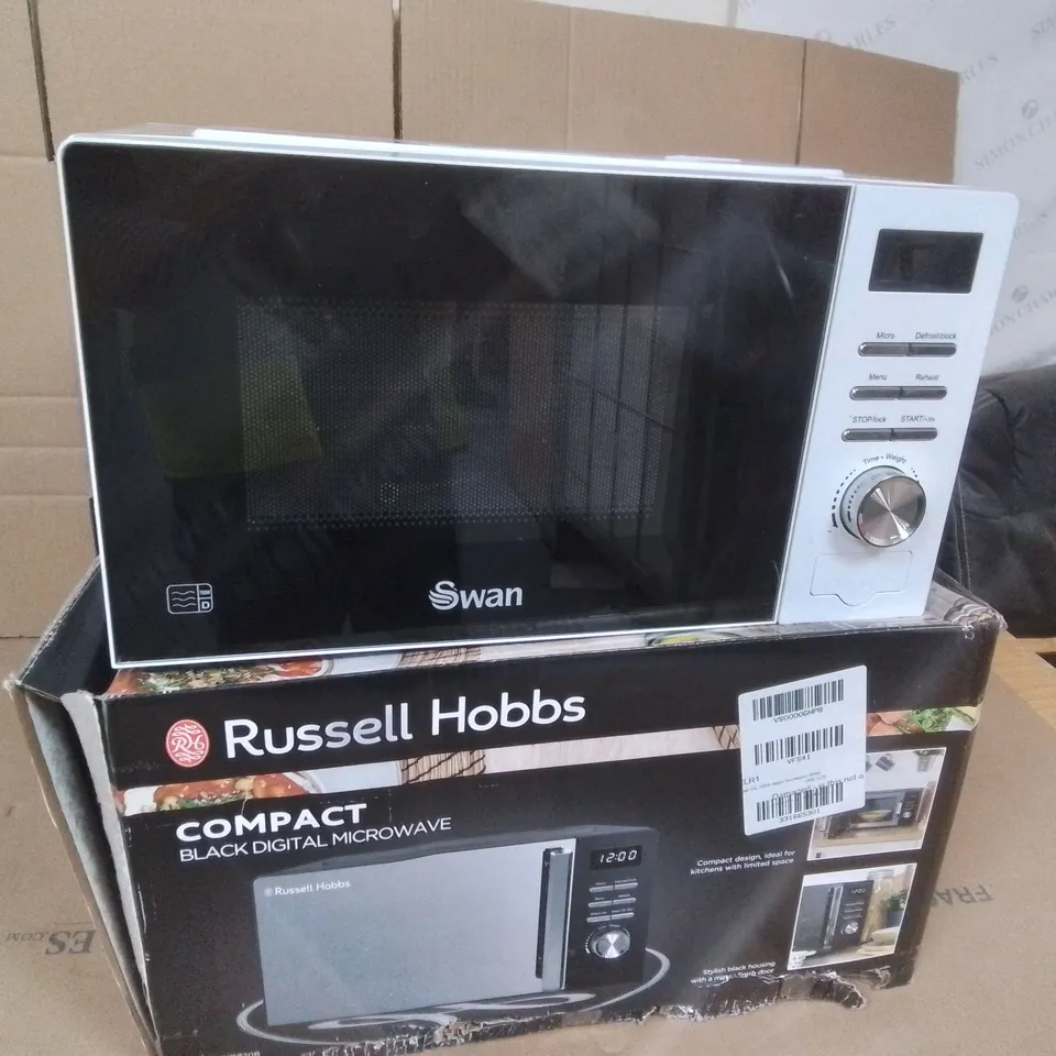 BOXED SWAN 20L 700W DIGITAL MICROWAVE - WHITE - COLLECTION ONLY 