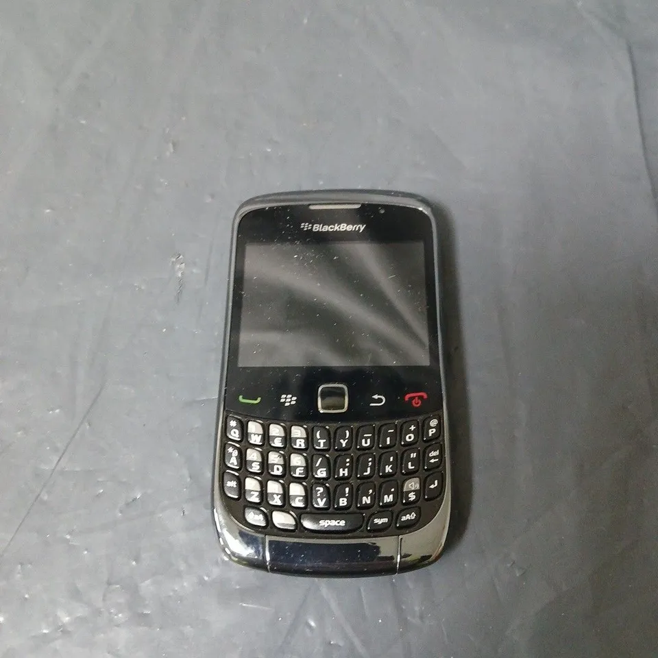 BLACKBERRY CURVE SMARTPHONE 