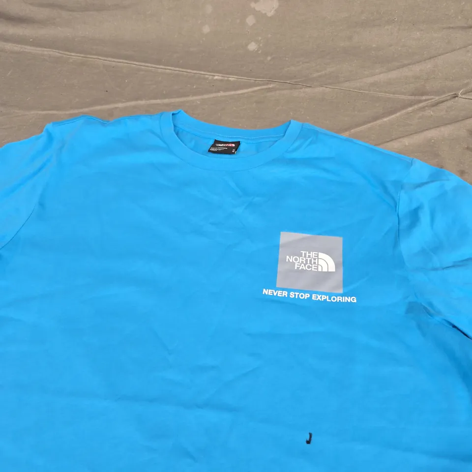 THE NORTH FACE CASUAL LOGO TEE - SIZE M