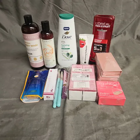 APPROXIMATELY 20 ASSORTED HEALTH & BEAUTY PRODUCTS TO INCLUDE - AVA ESTELL BODY WASH - WHITENING TOOTHPASTE - L'OREAL SHOWER GEL - ETC