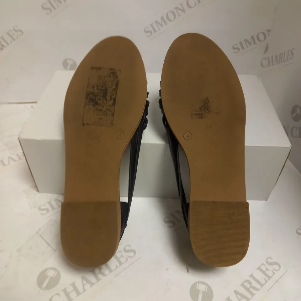 M&S COLLECTION SLIP ON WEAVED SANDALS UK4