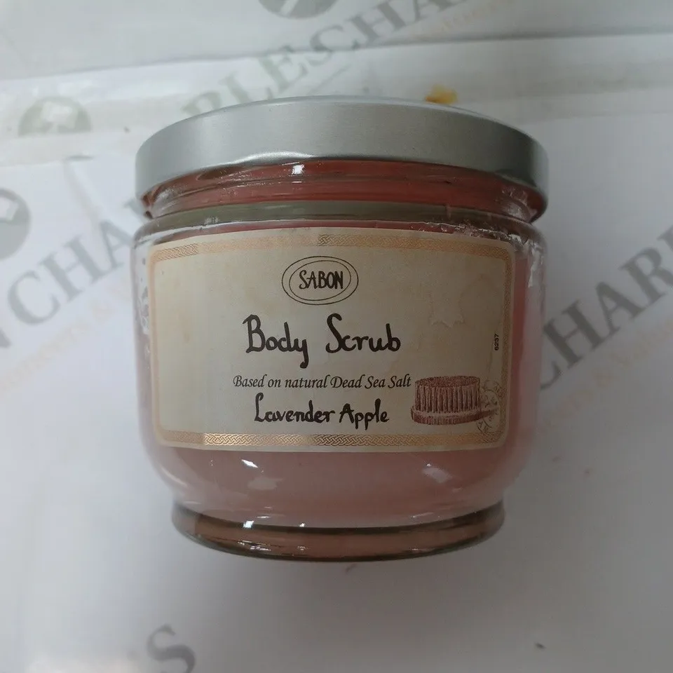 BOX OF APPROX 10 SABON LAVENDER APPLE BODY SCRUB. 