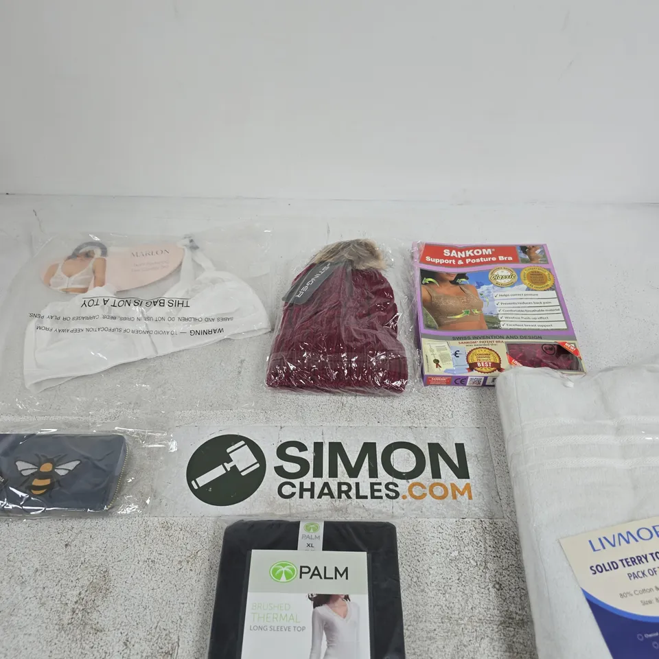 BOX OF APPROXIMATELY 10 ASSORTED ITEMS INCLUDING LIVMORE SOLID TERRY TOWEL SET, SANKOM SUPPORT AND POSTURE BRA IN SIZE S-M AND PALM BRUSHED THERMAL LONG SLEEVE TOP IN SIZE XL