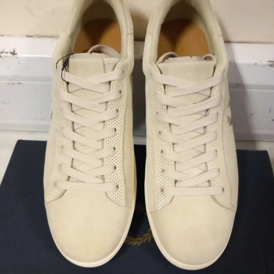 BOXED FRED PERRY SPENCER PERF SUEDE OATMEAL SIZE 9