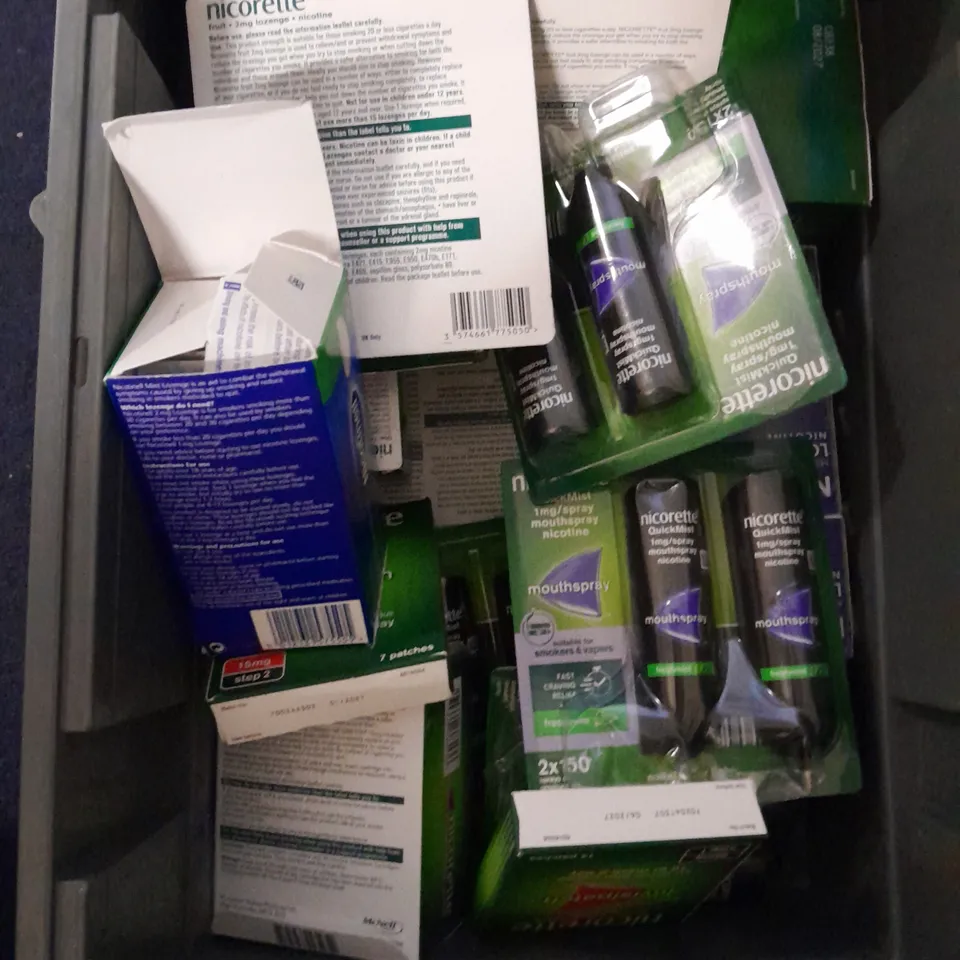 APPROXIMATELY 15 ASSORTED SMOKING PREVENTION AIDS TO INCLUDE NIQUITIN LOZENGES, NICORETTE INVISIPATCH, NICOTINELL LOZENGES