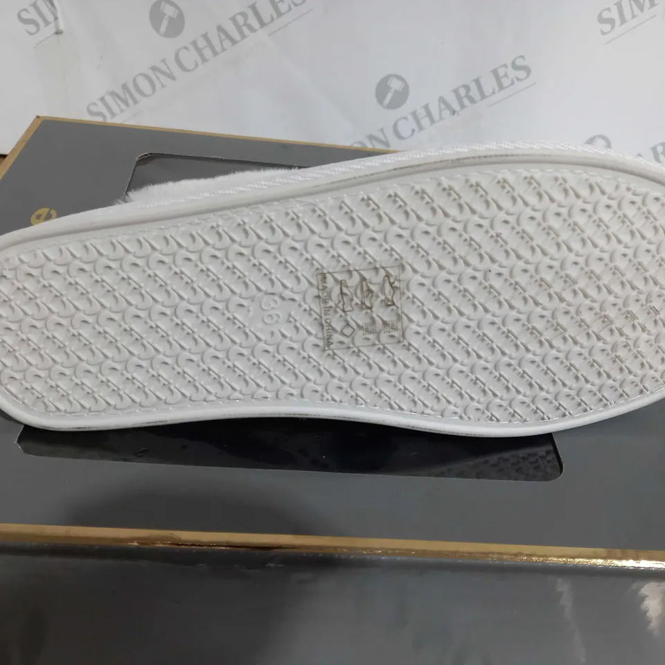 BOXED PAIR OF DUNE LONDON CREAM-SYNTHETIC STAR HOTFIX SLIPPER M