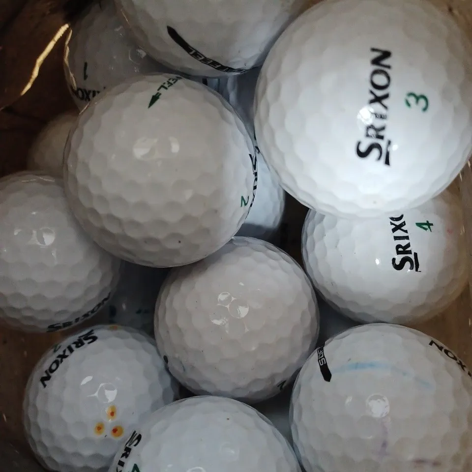 BOX OF APPROX 20 GOLF BALLS TO INCLUDE SRIXON 