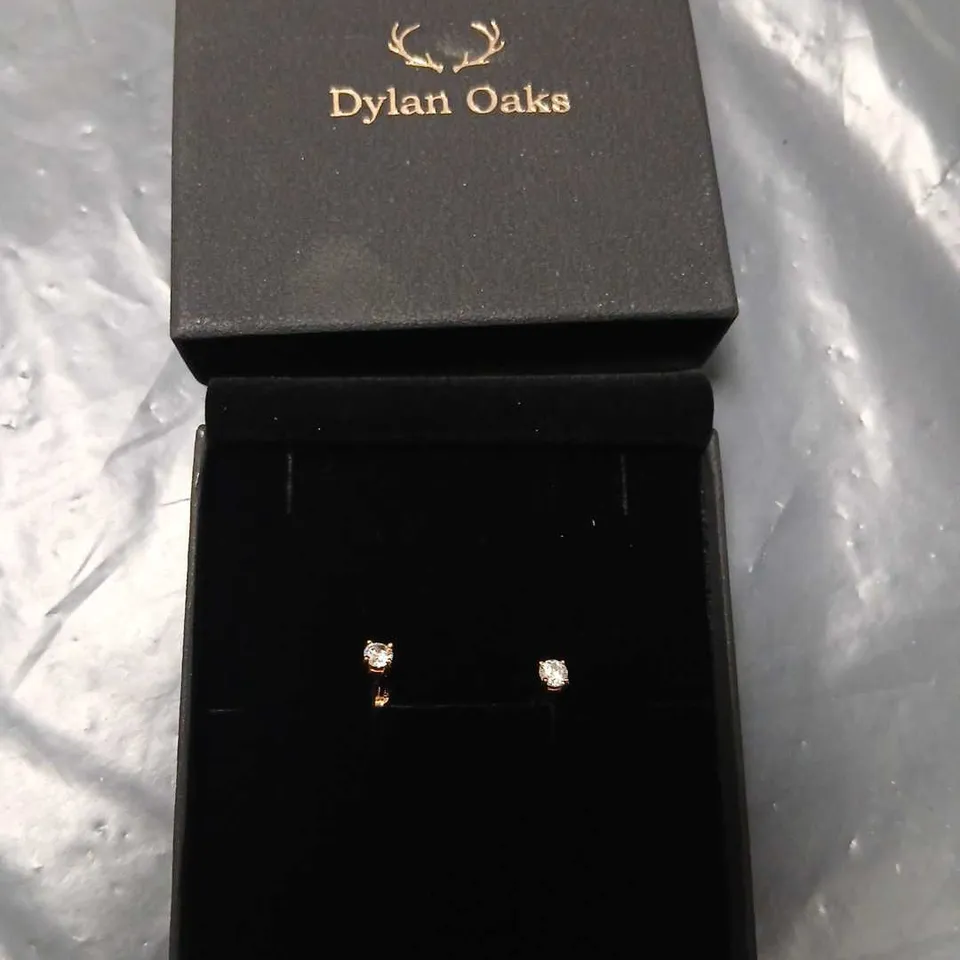 DYLAN OAKS CLEAR STONE STUD EARRINGS – BOXED
