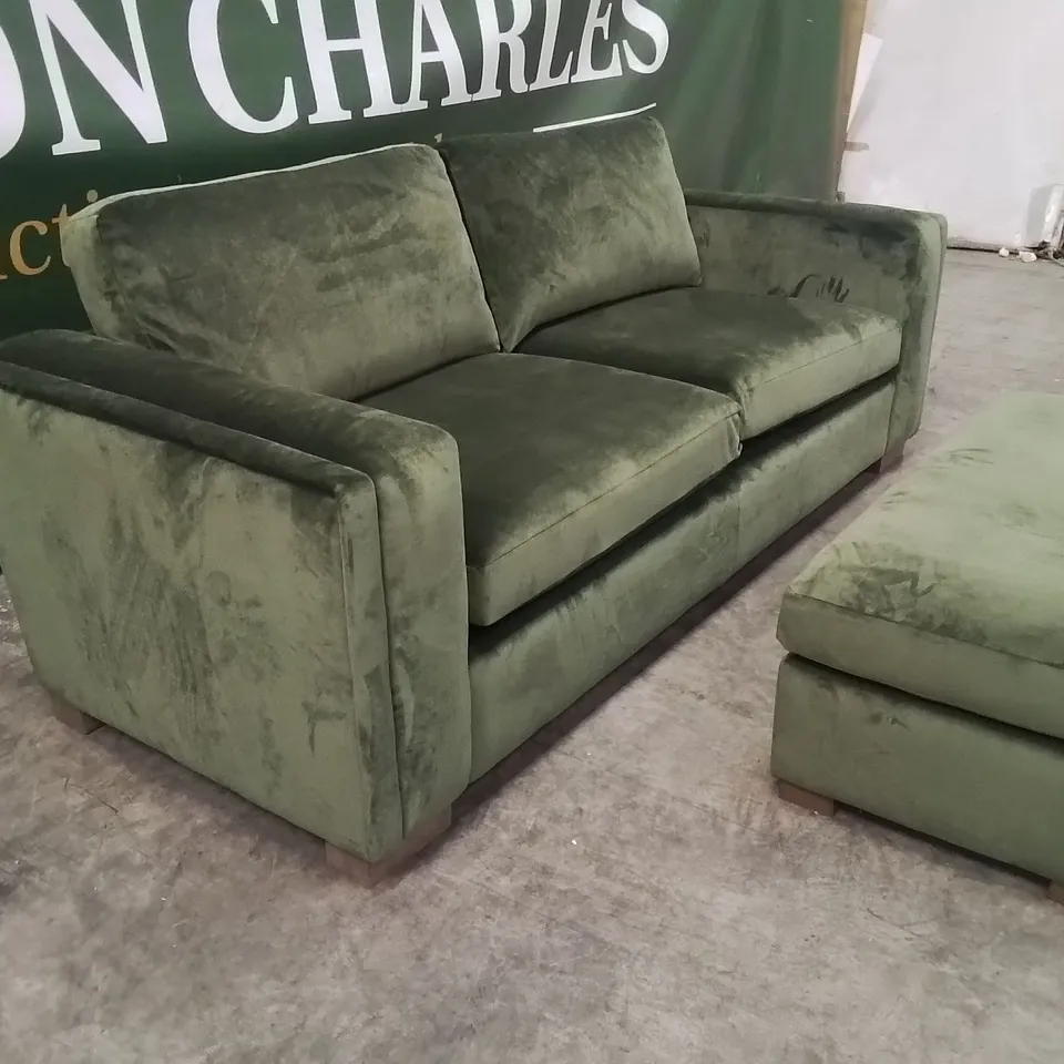 QUALITY DESIGNER EX SHOWROOM BOUTIQUE MODERNIST MAISON EVERGREEN VELVET SOFA WITH FOOTSTOOL 