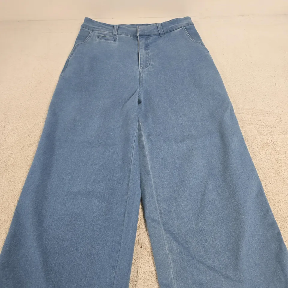 D&CO DENIM + COMPANY WIDE-LEG CROPPED INDIGO JEANS – UK S (US XS)