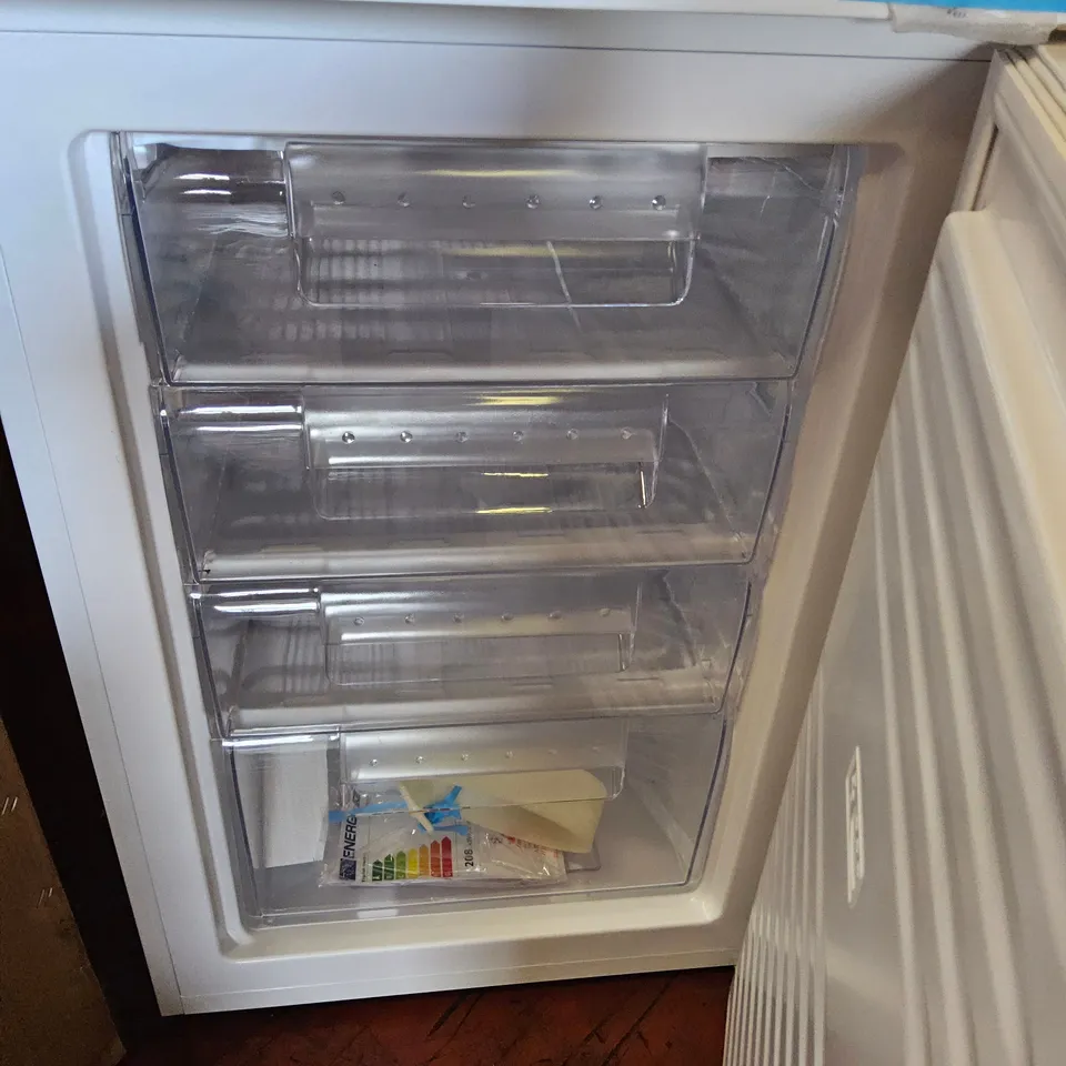 ENGLISH ELECTRIC UNDER COUNTER FREEZER WHITE EEF085H