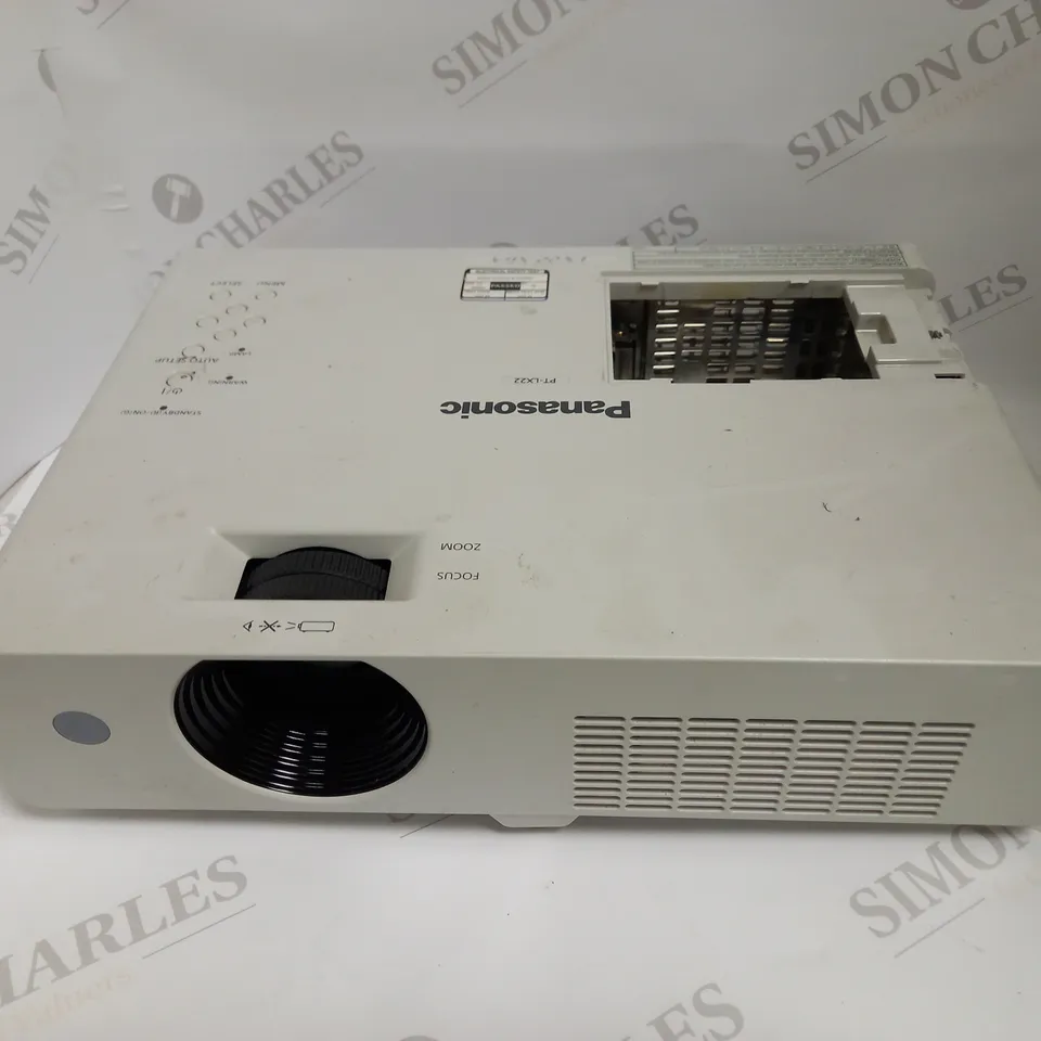 PANASONIC PT-LX22 PROJECTOR