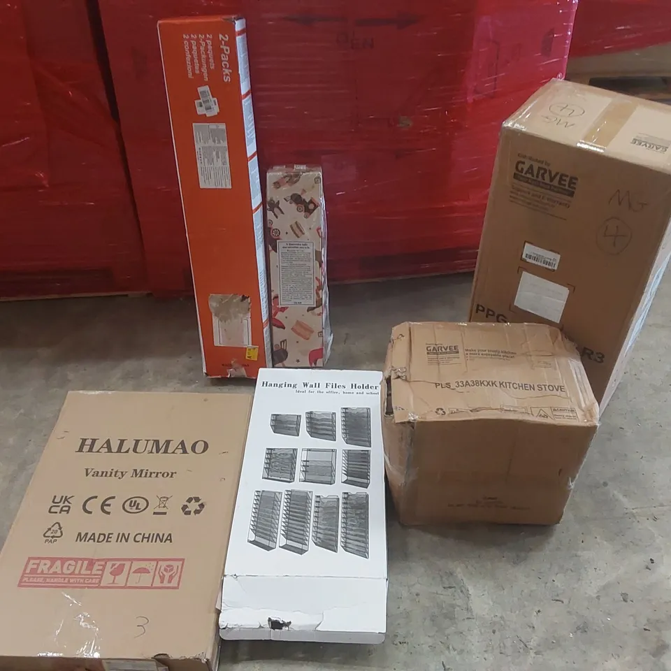 PALLET CONTAINING A LARGE QUANTITY OF ASSORTED ITEMS INCLUDING: VANITY MIRROR, HANGING WALL FILES HOLDER, KITCHEN STOVE, NUTCRACKER ECT