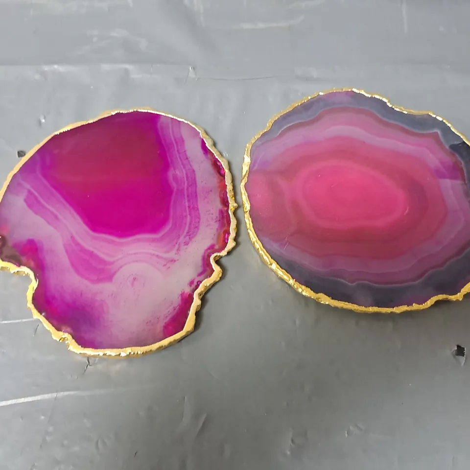 CULINARY CONCEPTS PAIR OF PINK AGATE COASTERS WITH ELECTROPLATED GOLD EDGES