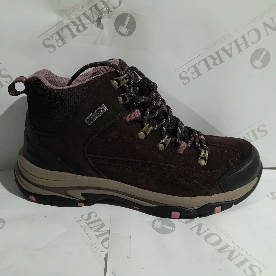 SKECHERS ALPH CHOCOLATE BROWN WATERPROOF BOOTS - SIZE 6.5