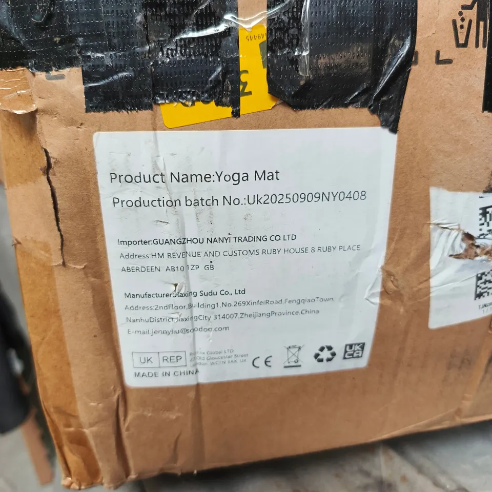 GREY/PINK YOGA MAT BOXED