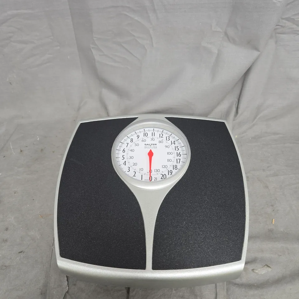 SALTER WEIGHING SCALES, MAX WEIGHT 21 STONE UNBOXED