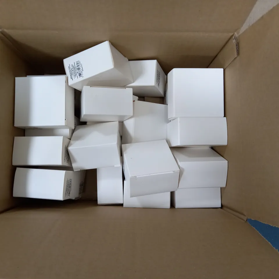 BOX OF APPROXIMATELY 20 JARS OF GIVENCHY PRISME LIBRE MATT FINISH AND ENHANCED RADIANCE LOOSE POWDER