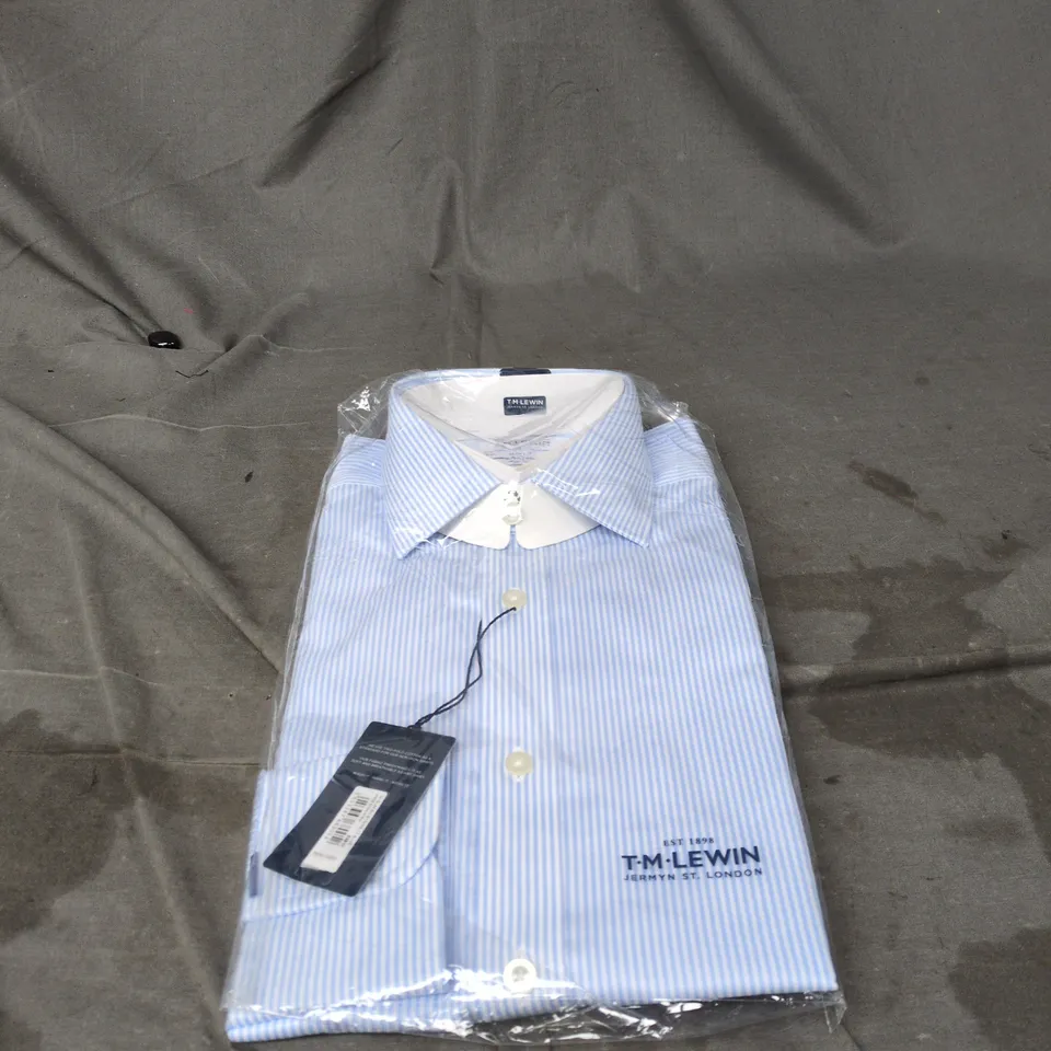 TM LEWIN SLIM FIT LIGHT BLUE STRIPE SHIRT, UK 15.5 COLLAR