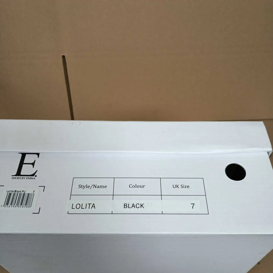 BOXED PAIR OF LOLITA BLACK LEATHER ANKLE BOOT – E. SHOES BY EMMA, UK SIZE 7