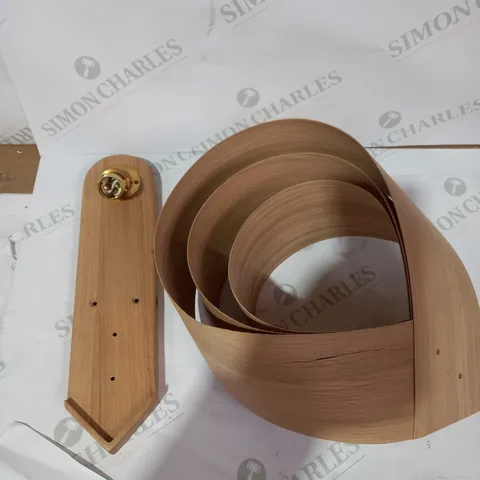 CAPE WALL LIGHT OAK LIGHT