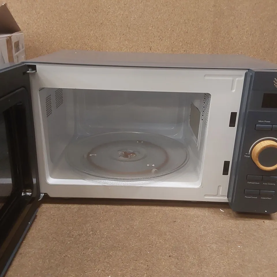 BOXED SWAN 800W 20L MICROWAVE OVEN 
