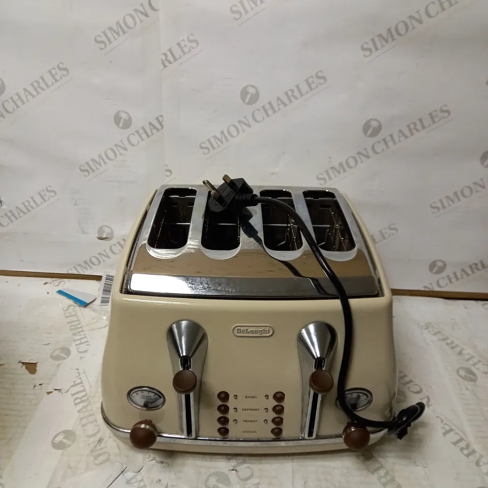 DELONGHI FOUR SLICE TOASTER