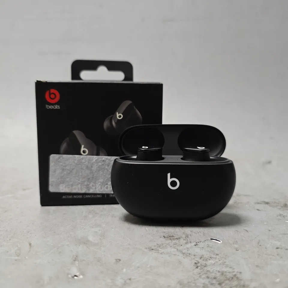 BOXED BEATS STUDIO BUDS IN BLACK
