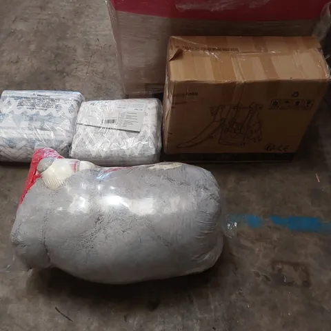 PALLET OF ASSORTED ITEMS INCLUDING: CLIMBING FRAME, RUGS, CHILDREN'S ANIMAL TOY ECT