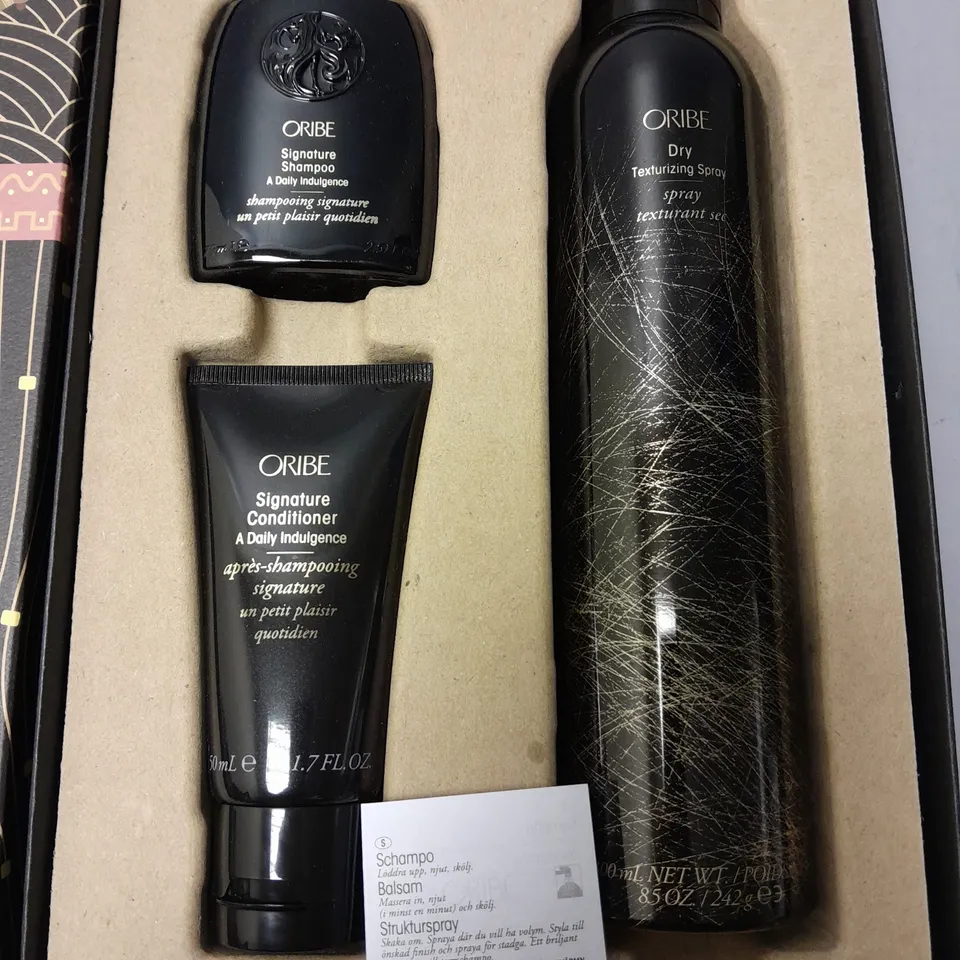 BOXED ORIBE SIGNATURE STYLE SET 