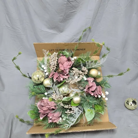 DECORATIVE WREATH