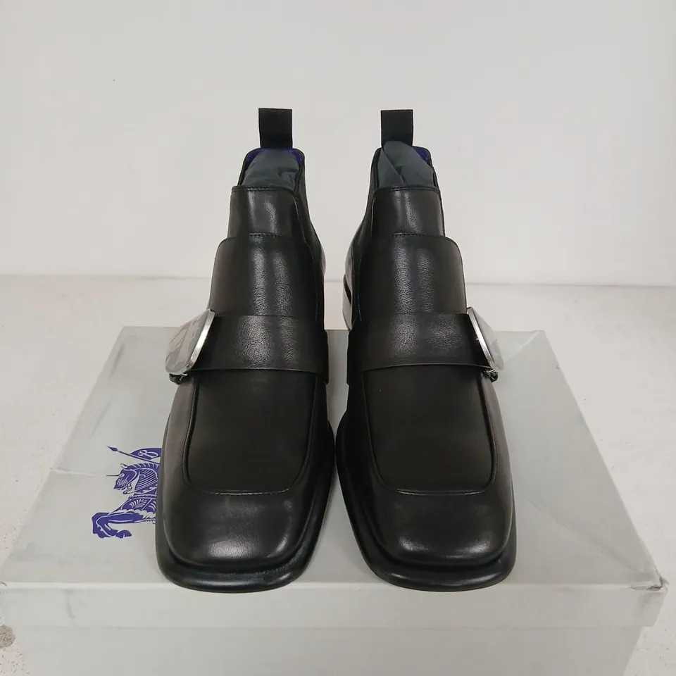 BURBERRY SHIELD BOOT – BLACK LEATHER CHELSEA BOOT WITH SILVER SHIELD BUCKLE, UK 11 (EU 45)