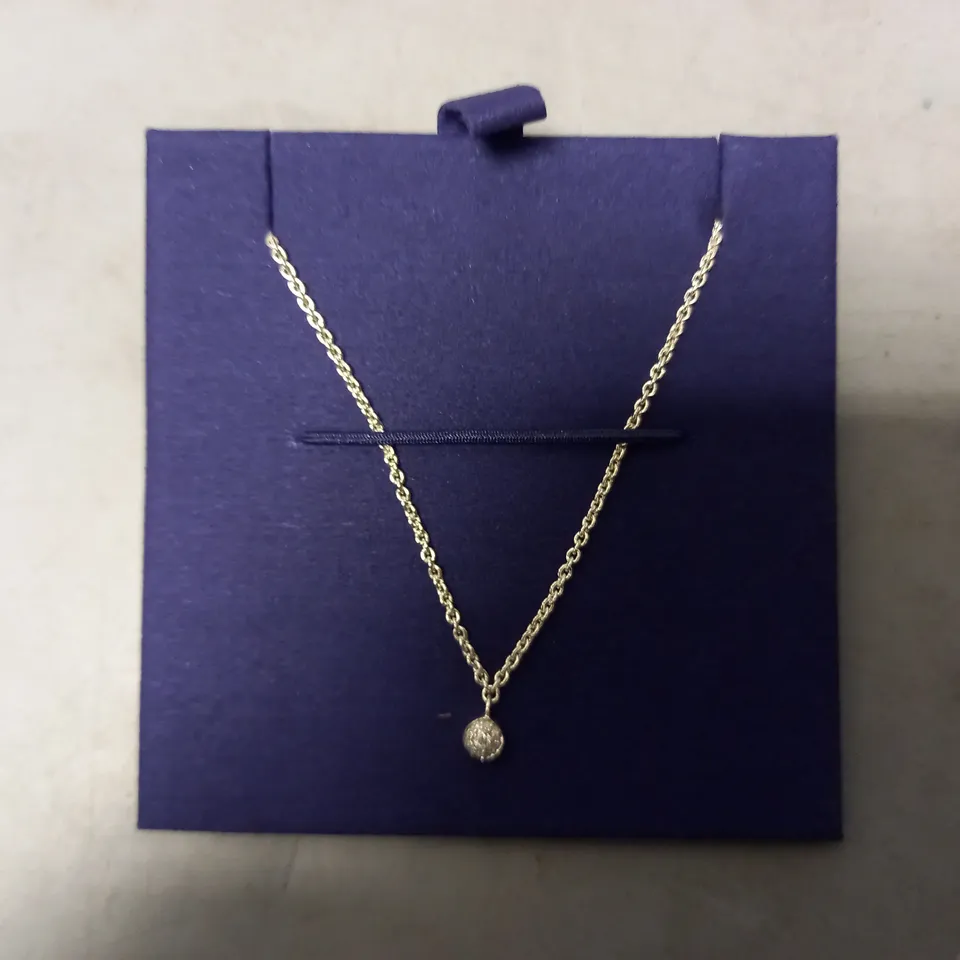 BOXED MONICA VINADER NECKLACE IN SILVER EFFECT