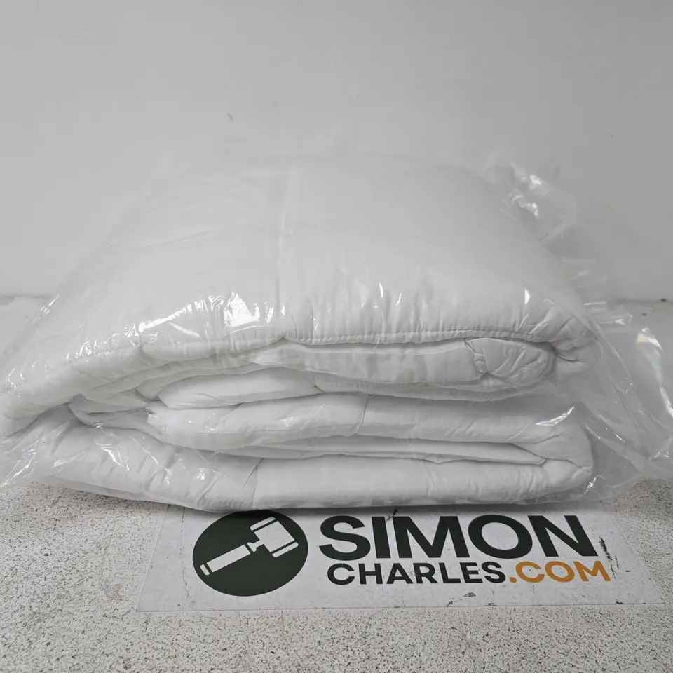 SEALED DUVET - SIZE UNSPECIFIED