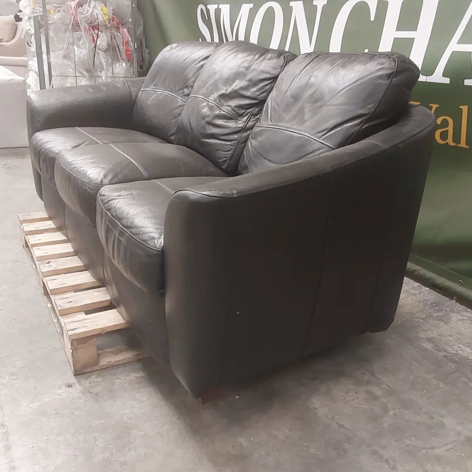 QUALITY DESIGNER LEATHER UPHOLSTERED 3-SEATER SOFA