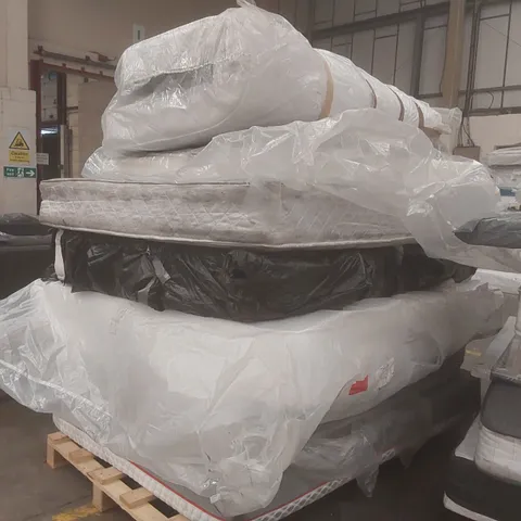 PALLET CONTAINING APPROXIMATELY 7x ASSORTED MATTRESSES