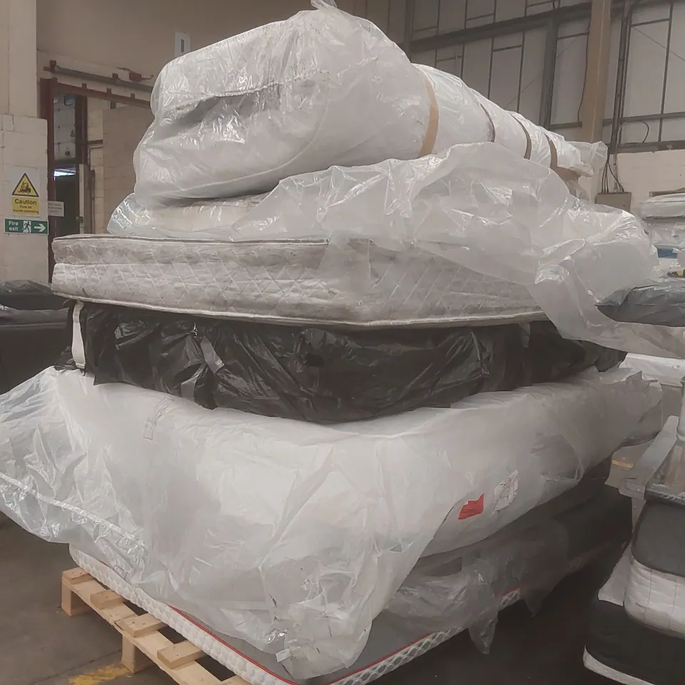 PALLET CONTAINING APPROXIMATELY 7x ASSORTED MATTRESSES