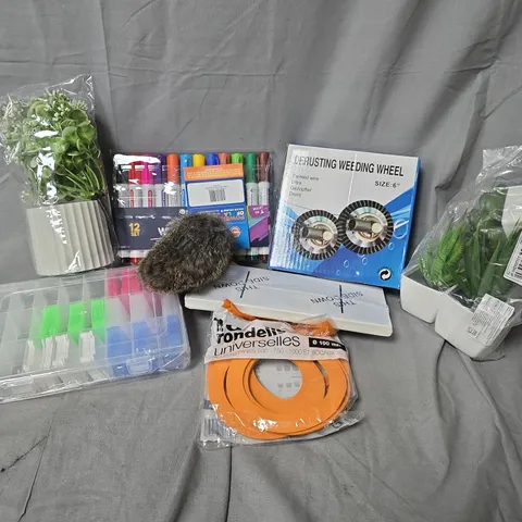 APPROXIMATELY 15 ASSORTED HOUSEHOLD ITEMS TO INCLUDE DERUSTING WEEDING WHEEL, BIG WHITEBOARD PEN, FAUX DECOR PLANTS, ETC