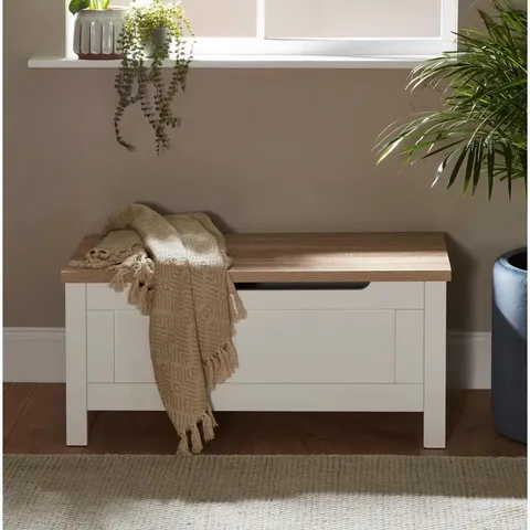 BOXED MARYHANNAH STORAGE BENCH (1 BOX)