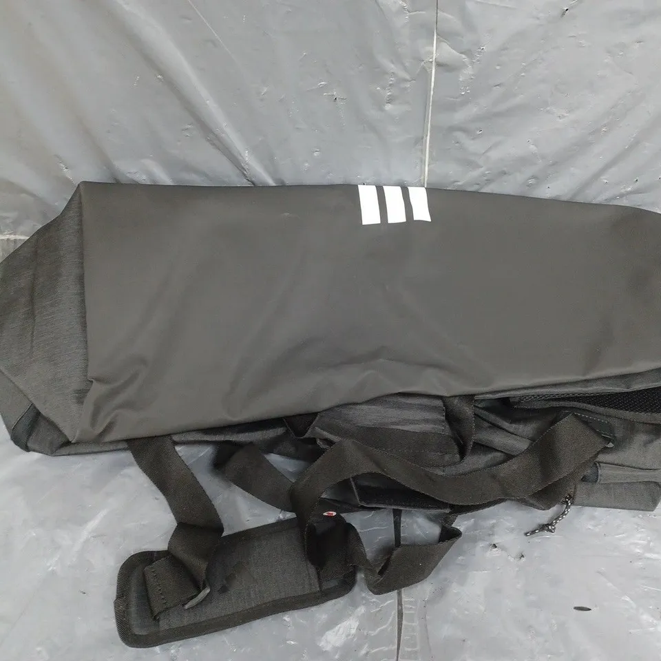 ADIDAS LARGE DUFFLE BAG RRP £39.99