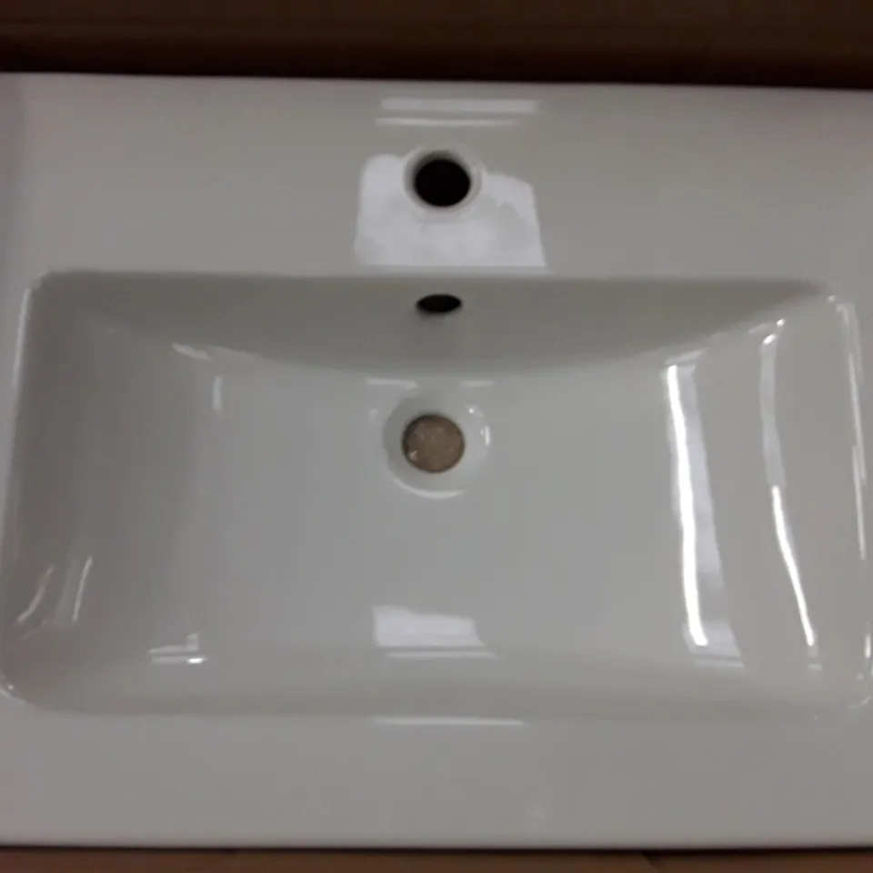 BOXED GOODHOME MIRA 80CM BASIN