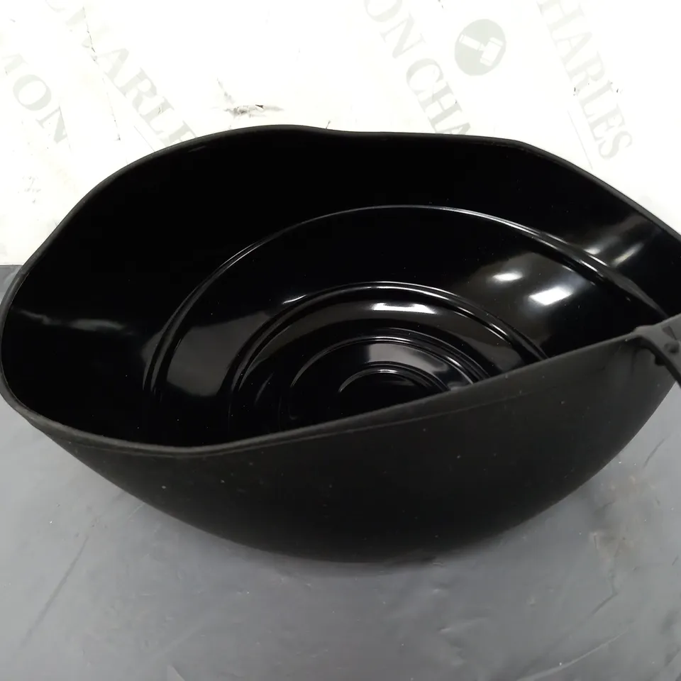 BOXED COOK'S ESSENTIALS SILICONE BREAD BOWL 