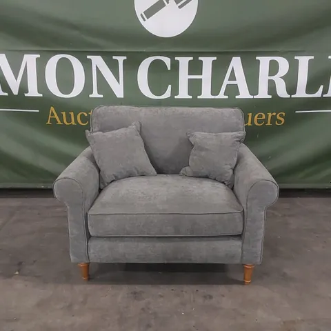 QUALITY DESIGNER FABRIC UPHOLSTERED LOVESEAT