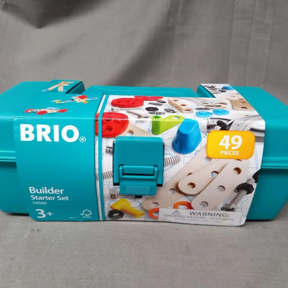 FOUR BRIO BUILDER STARTER SET 49 PIECES